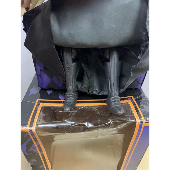 Vintage Gemmy Animated Halloween Witch in Chair Petting Cat Lights & Sou… - Picture 12 of 12